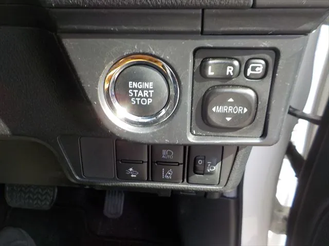Toyota Axio EX 2022 (Non Hybrid, Auction Grade 4) – White | 96,440 km | Incoming | STK-260487
