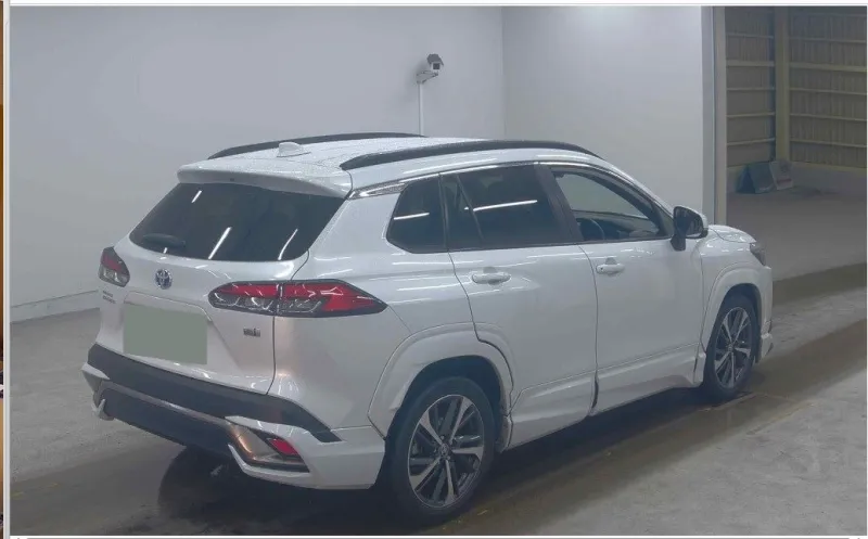 Toyota Corolla Cross Z 2021 (Hybrid, Auction Grade 4.5) – Pearl | 97,242 km | STK-260383