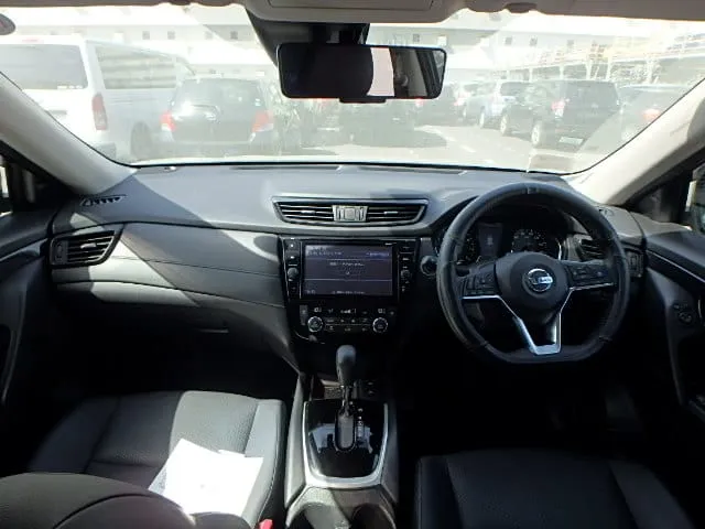 Nissan X-Trail  2018 (Hybrid, Auction Grade R) – Black | 32,000 km | Dhaka | STK-260604