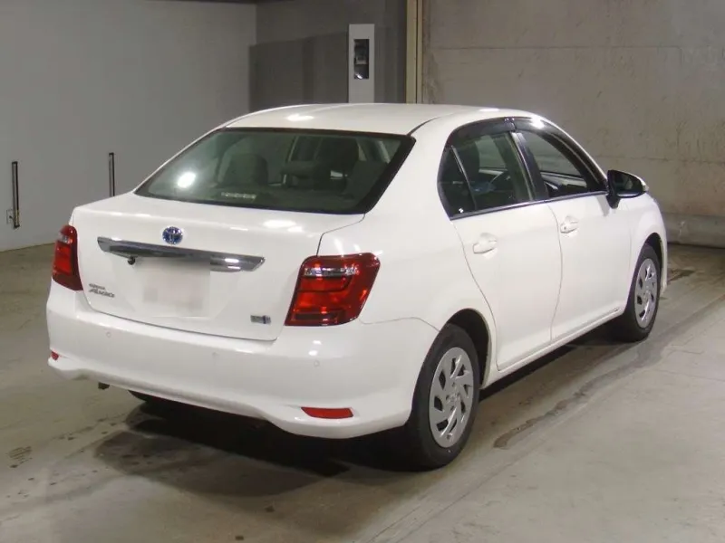 Toyota Axio EX 2021 (Hybrid, Auction Grade 4) – White | 144,000 km | Upcoming | STK-260498