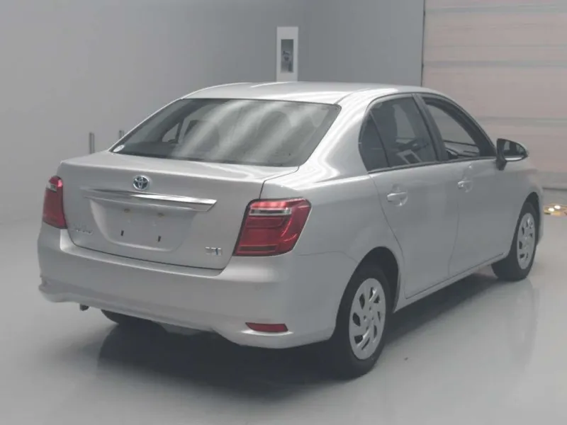 Toyota Axio EX 2021 (Hybrid, Auction Grade 4.5) – Silver | 45,000 km | Upcoming | STK-260509