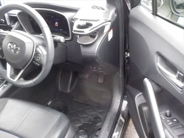 Toyota Corolla Cross Z 2021 (Hybrid, Auction Grade 4) – Attitude Black (218) | 32,891 km | Upcoming | STK-260875