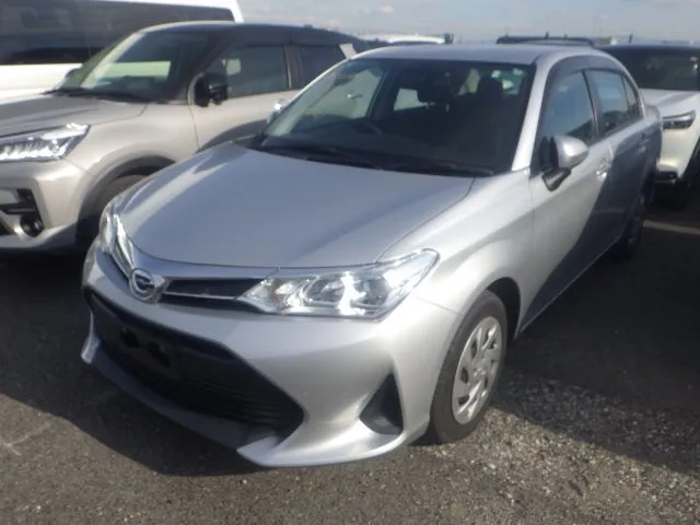 Toyota Axio EX 2021 (Non Hybrid, Auction Grade 3.5) – Silver | 122,945 km | Dhaka | STK-260843