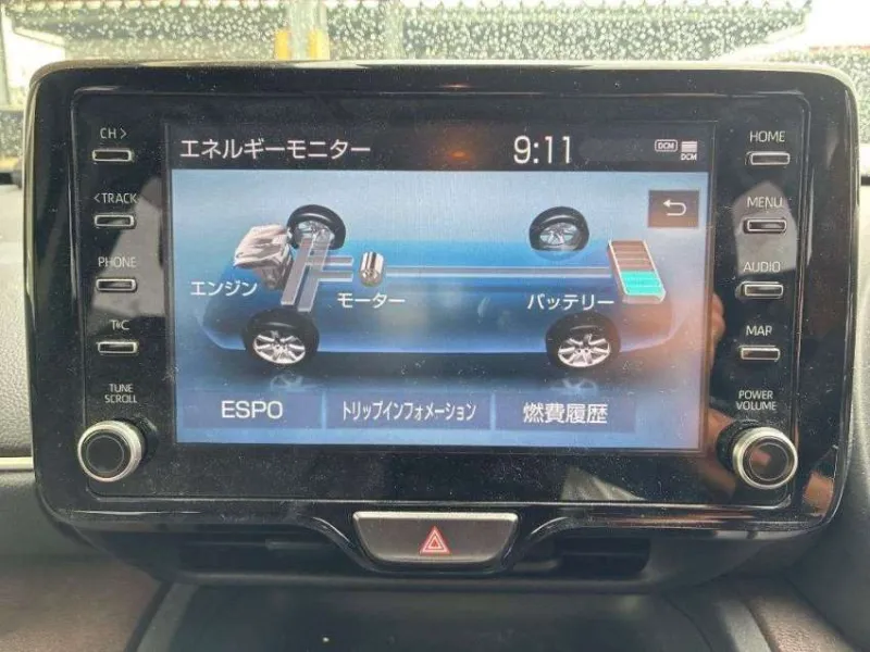 Toyota YARIS CROSS Z 2021 (Hybrid, Auction Grade 4.5) – Pearl | 30,000 km | End of July | STK-260672