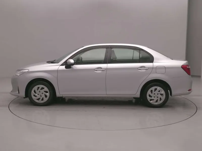 Toyota Axio EX 2021 (Non Hybrid, Auction Grade 4) – Silver | 44,400 km | Upcoming | STK-260523