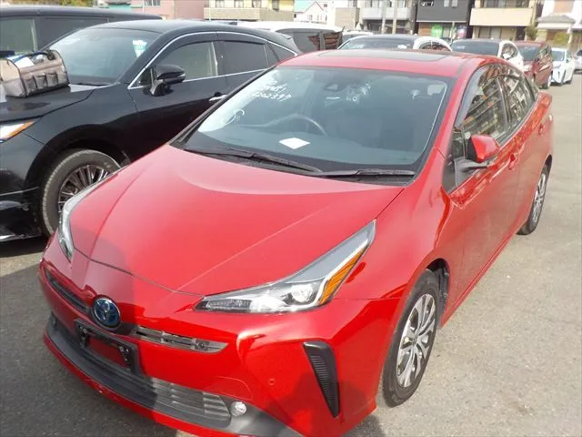 Toyota Prius A Premium 2021 (Hybrid, Auction Grade 4) – Wine (3U5) | 51,570 km | Dhaka | STK-260815