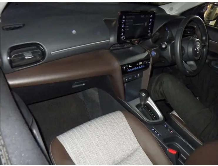 Toyota YARIS CROSS Z 2021 (Hybrid, Auction Grade R) – Black | 39,020 km | STK-260385