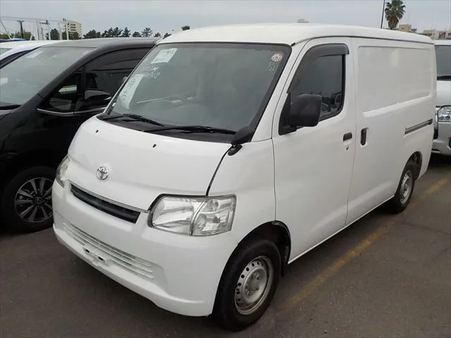 Toyota TownAce DX 2020 (Non Hybrid, Auction Grade R-FRONT) – White | 62,334 km | Dhaka | STK-260811
