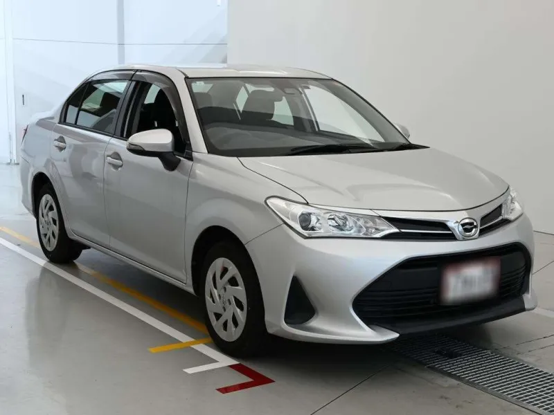 Toyota Axio EX 2021 (Non Hybrid, Auction Grade 4) – Silver | 26,000 km | Upcoming | STK-260637