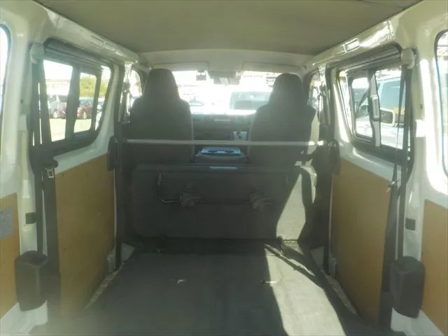 Toyota Hiace DX-PW 2022 (Non Hybrid, Auction Grade 4) – White | 74,997 km | Upcoming | STK-260908