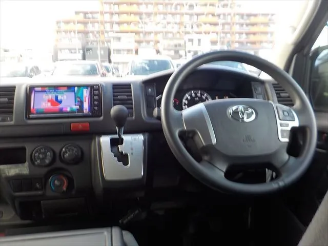 Toyota Hiace GL 2021 (Non Hybrid, Auction Grade 4) – Silver | 50,030 km | Dhaka | STK-260907