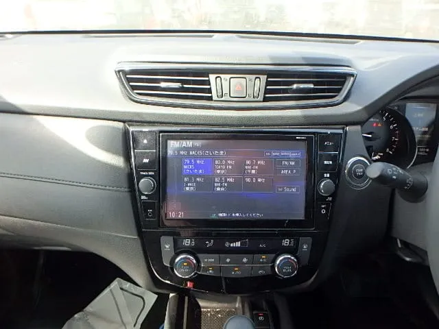 Nissan X-Trail  2018 (Hybrid, Auction Grade R) – Black | 32,000 km | Dhaka | STK-260604