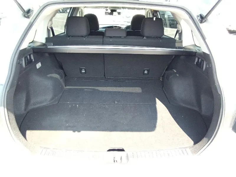 Toyota Fielder EX 2021 (Hybrid, Auction Grade 4) – Silver | 76,000 km | Upcoming | STK-260975