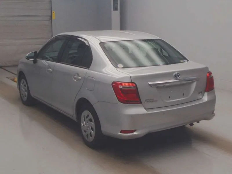 Toyota Axio EX 2021 (Hybrid, Auction Grade 4) – Silver | 48,000 km | Port | STK-260414