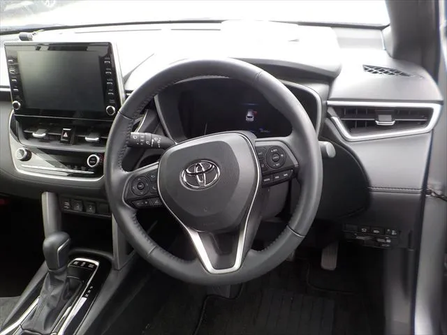 Toyota Corolla Cross Z 2023 (Hybrid, Auction Grade 4.5) – Silver (1L0) | 26,120 km | Upcoming | STK-260879