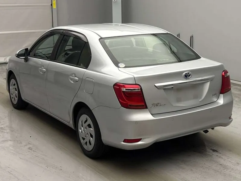 Toyota Axio EX 2021 (Hybrid, Auction Grade 4) – Silver | 31,700 km | Upcoming | STK-260507