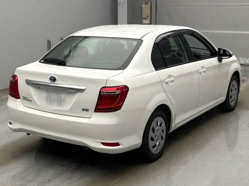 Toyota Axio EX 2022 (Hybrid, Auction Grade 4) – White | 11,000 km | Upcoming | STK-260504