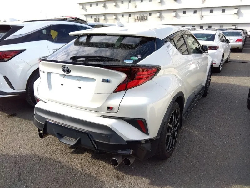 Toyota C-HR GR Sports 2020 (Hybrid, Auction Grade 5) – Pearl | 24,500 km | Mongla Port | STK-250076