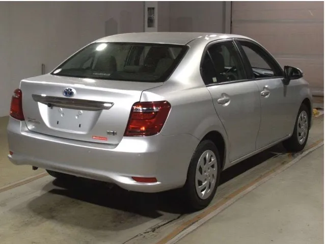 Toyota Axio EX 2022 (Hybrid, Auction Grade 4) – Silver | 47,550 km | Upcoming | STK-260631