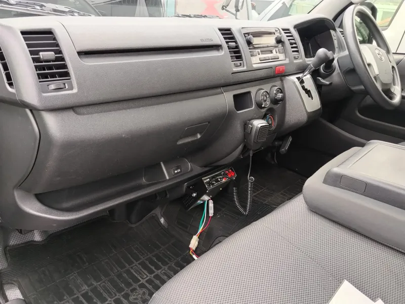 Toyota Hiace 4D Dual AC 2021 (Non Hybrid, Auction Grade 4) – Silver | 108,210 km | Upcoming | STK-260628