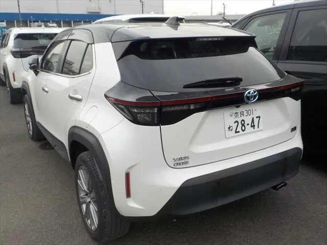 Toyota YARIS CROSS G 2021 (Hybrid, Auction Grade 4.5) – Pearl/Black Two-Tone (2KR) | 47,873 km | Port | STK-260892