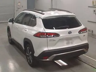 Toyota Corolla Cross G 2021 (Hybrid, Auction Grade 5) – Pearl | 4,433 km | ECB Showroom | STK-260080