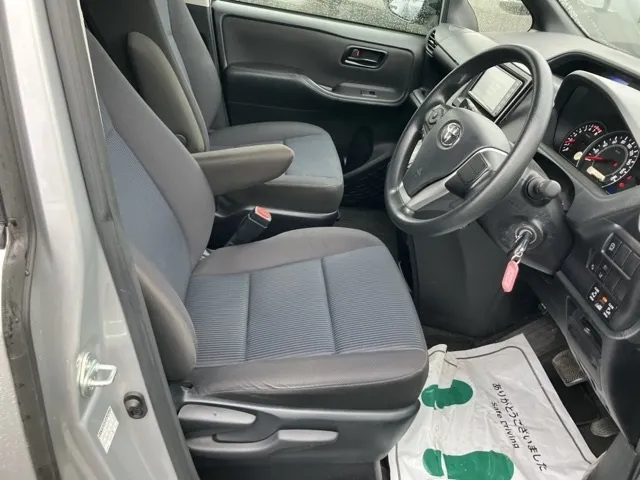 Toyota Noah XL 2020 (Non Hybrid, Auction Grade RA) – Silver | 57,358 km | Dhaka | STK-260609