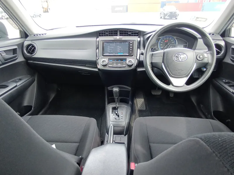 Toyota Axio EX 2021 (Hybrid, Auction Grade 4) – Silver | 31,700 km | Upcoming | STK-260507