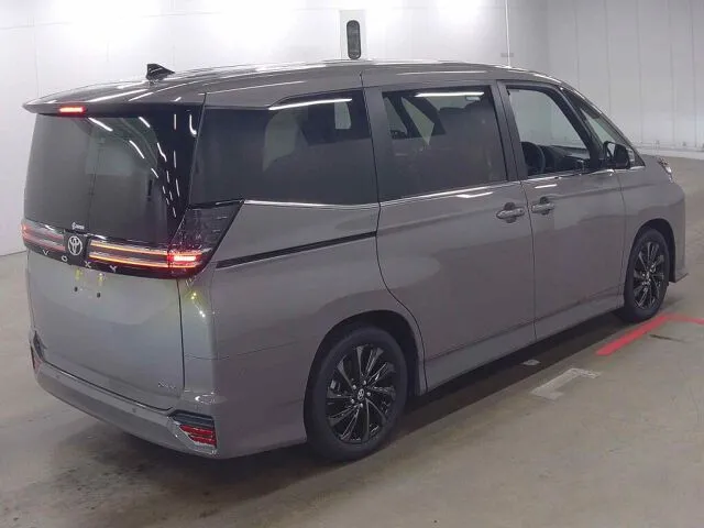 Toyota Voxy S-Z 2026 (Hybrid, Auction Grade S) – GREY | STK-260590
