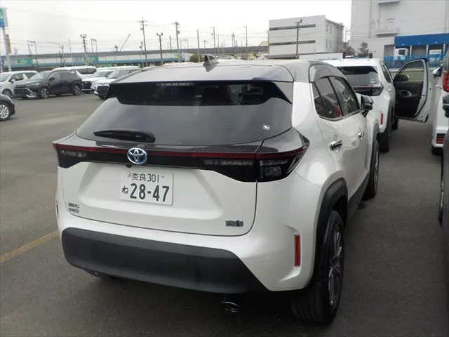 Toyota YARIS CROSS G 2021 (Hybrid, Auction Grade 4.5) – Pearl/Black Two-Tone (2KR) | 47,873 km | Port | STK-260892