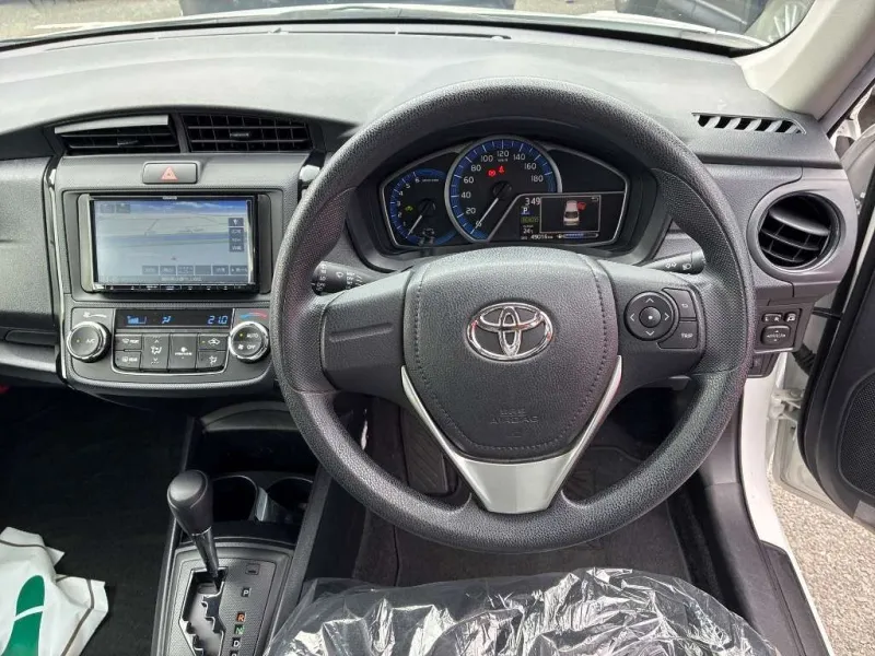 Toyota Axio EX 2021 (Hybrid, Auction Grade 4) – White | 49,000 km | Upcoming | STK-260511