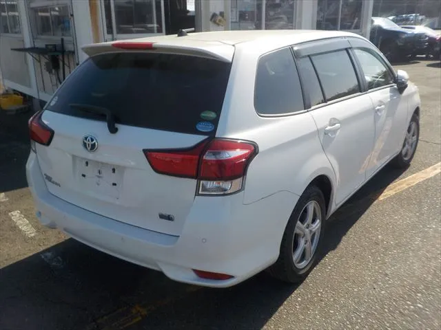 Toyota Fielder EX 2021 (Hybrid, Auction Grade 4) – White | 79,771 km | Upcoming | STK-260848