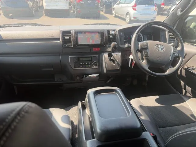 Toyota Hiace Super GL Dark Prime II 2021 (Petrol, Auction Grade R) – Pearl | 107,369 km | Upcoming | STK-260976
