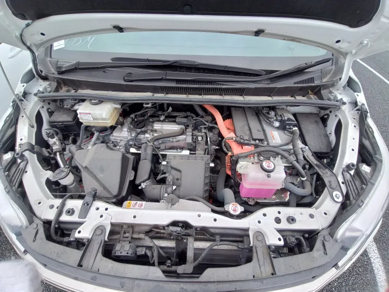 Toyota Noah SI WXB-3 2021 (Hybrid, Auction Grade 3.5) – Pearl | 43,247 km | Incoming | STK-260476