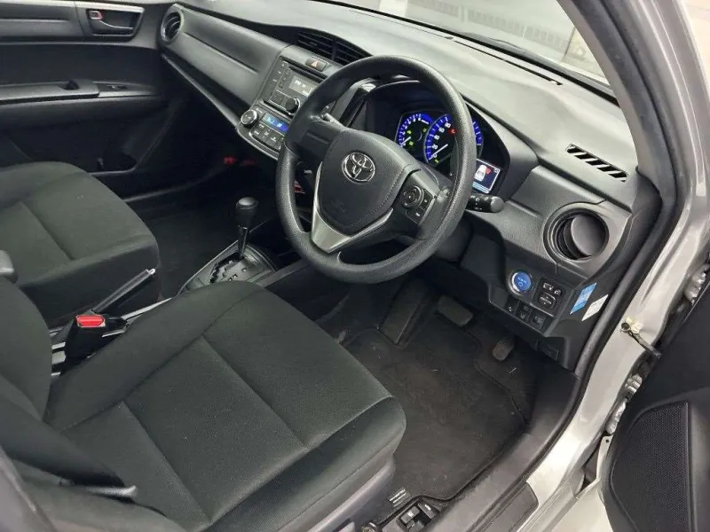 Toyota Axio EX 2021 (Hybrid, Auction Grade 4.5) – Silver | 45,000 km | Upcoming | STK-260509