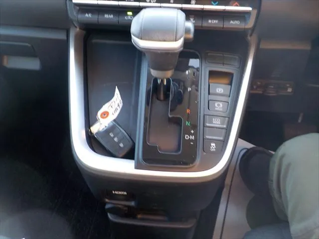 Toyota Noah G 2023 (Non Hybrid, Auction Grade 4) – Pearl | 102,110 km | STK-260830
