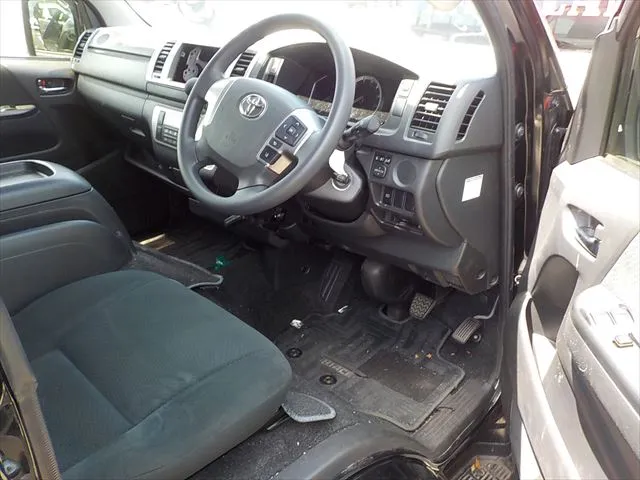 Toyota Hiace DX 2021 (Non Hybrid, Auction Grade 3) – Black | 84,443 km | Chittagong Port | STK-250187