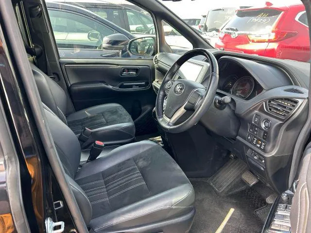 Toyota Esquire GI 2020 (Non Hybrid) – Black | 63,715 km | ECB Showroom | STK-250281