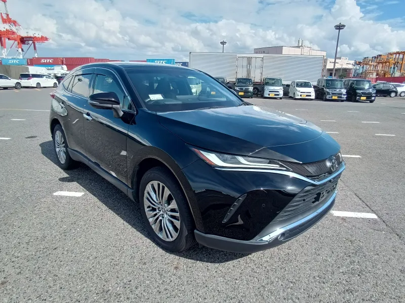 Toyota Harrier Z Leather 2020 (Non Hybrid, Auction Grade 4.5) – Black | 89,000 km | Dhaka | STK-260296