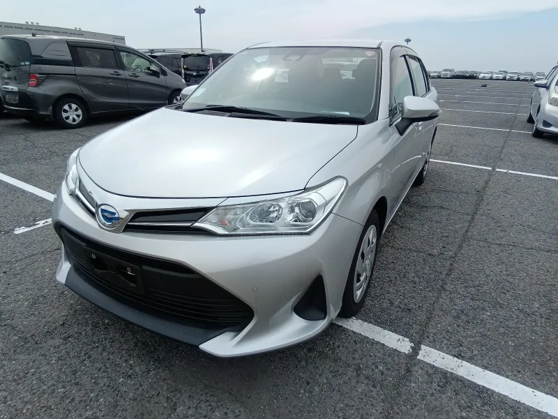 Toyota Axio EX 2021 (Hybrid, Auction Grade 4) – Silver | 31,700 km | Upcoming | STK-260507