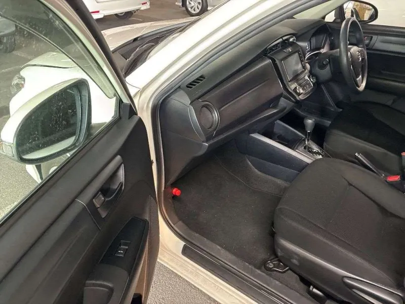 Toyota Axio EX 2022 (Hybrid, Auction Grade 4.5) – White | 33,000 km | Upcoming | STK-260497