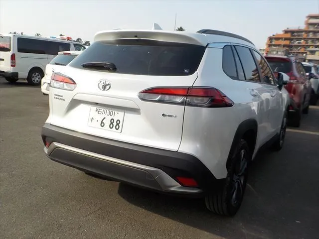 Toyota Corolla Cross Z 2025 (Hybrid, Auction Grade 5) – Pearl | 15,000 km | Showroom | STK-260658