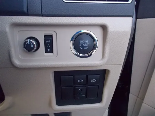 Toyota LAND CRUISER PRADO TX-L Matte Black Edition 2022 (Non Hybrid, Auction Grade 5) – Black (202) | 29,640 km | Dhaka | STK-260895