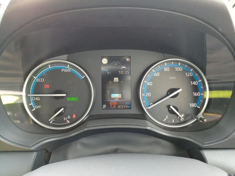 Toyota Noah G 2022 (Hybrid, Auction Grade 4.5) – Pearl | 81,216 km | STK-260410