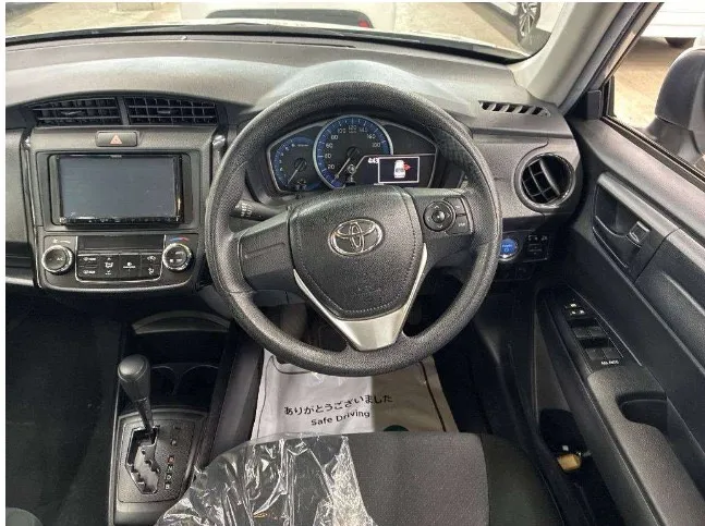 Toyota Axio EX 2022 (Hybrid, Auction Grade 4) – Silver | 47,550 km | Upcoming | STK-260631