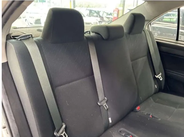 Toyota Axio EX 2021 (Hybrid, Auction Grade 4) – Silver | 77,748 km | STK-260384