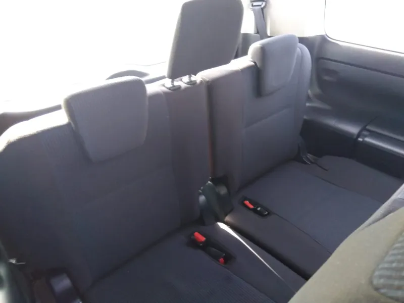 Toyota Noah X 2020 (Non Hybrid, Auction Grade 3.5) – Silver | 64,151 km | ECB Showroom | STK-250011