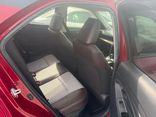 Toyota YARIS CROSS Z 2021 (Hybrid, Auction Grade 4.5) – Red Two-Tone | 49,370 km | Upcoming | STK-260600