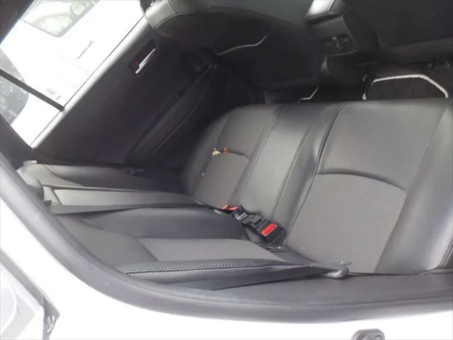 Toyota Corolla Cross Z 2024 (Hybrid, Auction Grade 4.5) – Pearl | 5,610 km | Upcoming | STK-260884