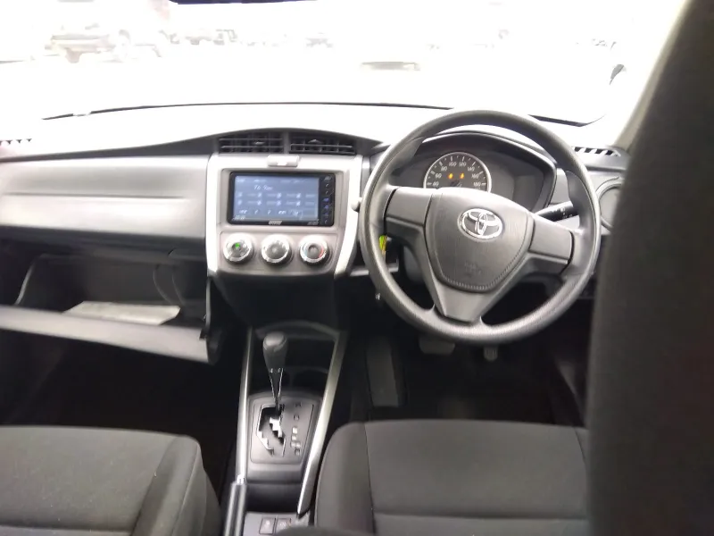 Toyota Fielder EX 2020 (Non Hybrid, Auction Grade 4.5) – Silver | 73,160 km | ECB Showroom | STK-250016